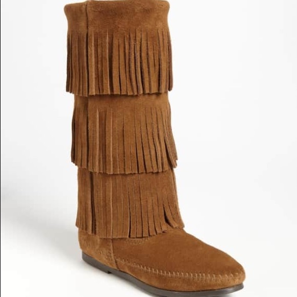 Minnetonka Shoes - MINNETONKA FRINGED BOOT